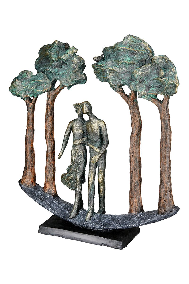 Sculpture couple en forêt