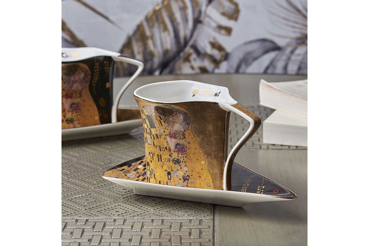 Coffret 2 tasses triangles "Le baiser" de G.Klimt