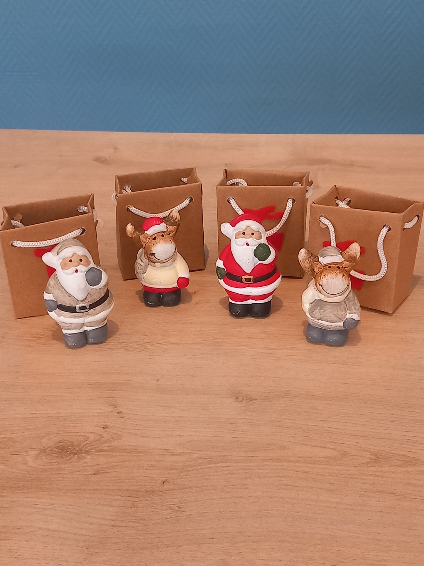 Figurine Noël dans sac