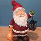 Père Noël avec lanterne